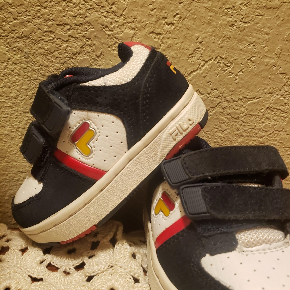 Fila Kids Black and White Sneakers - Picture 3 of 3